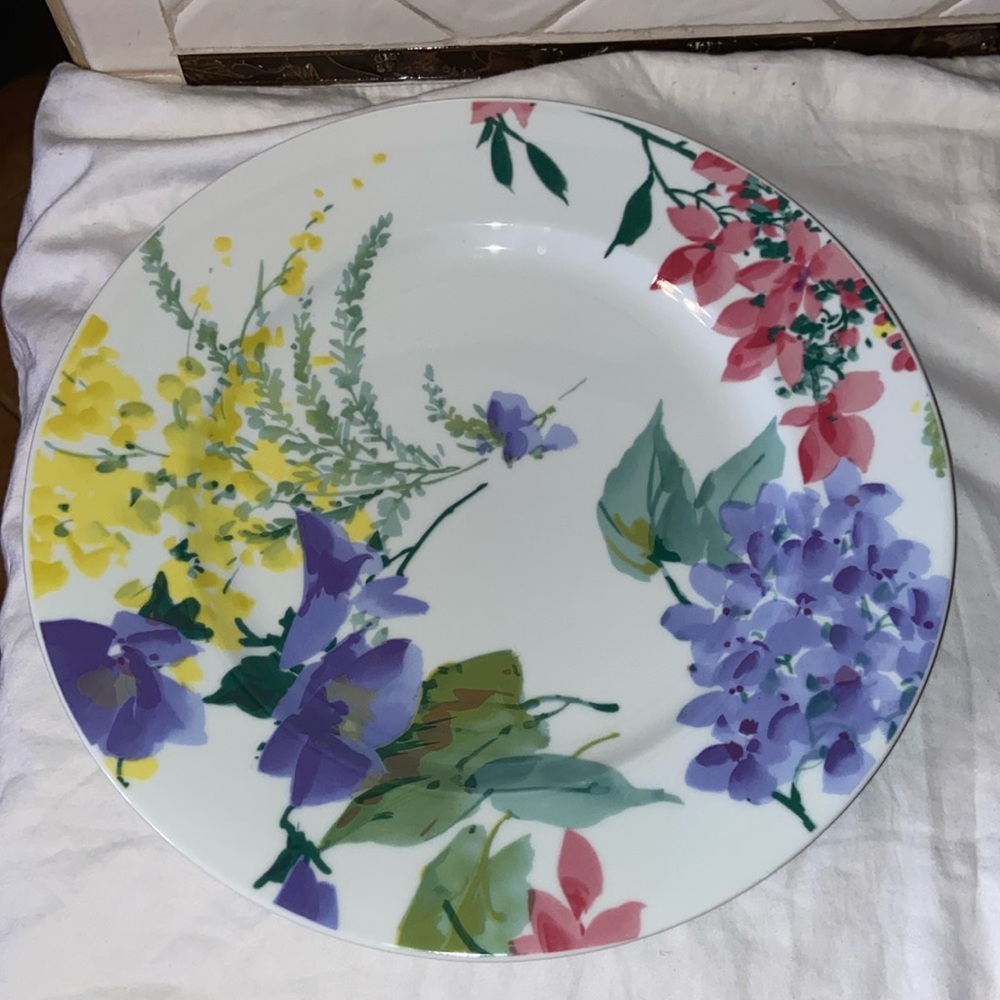 New Savoir Vivre Meadow Splendor Serving plate